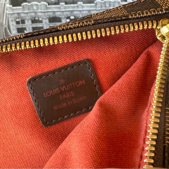 🎯SOLD🎯 Louis Vuitton's Geronimos Damier Cross Body Bag Authentic - Picture 10 of 16